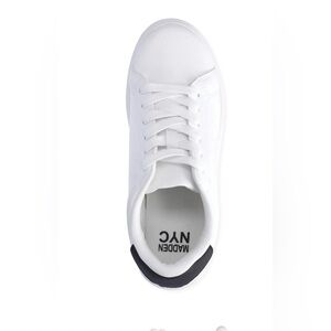 NEW MADDEN NYC WOMENS WHITE SNEAKERS SIZE 10